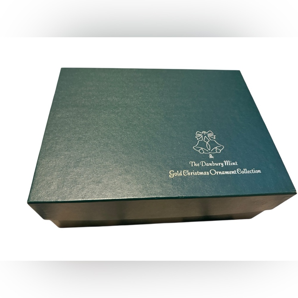 The Danbury Mint Gold Christmas 1980 Ornament Collection Box - Dark Green